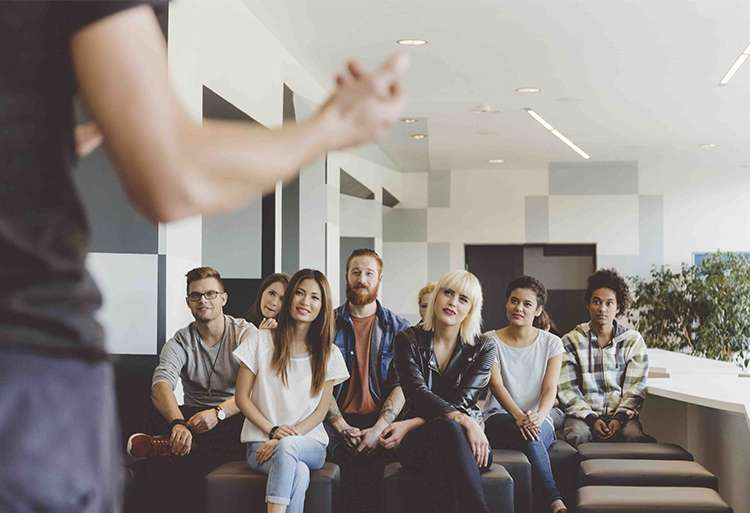 Faire un exposé en classe : l'art de la prise de parole